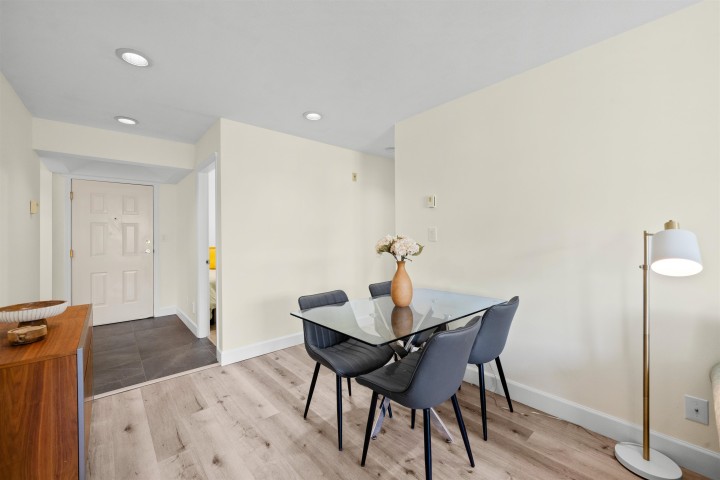 Photo 7 at 204 - 1528 Bowser Avenue, Norgate, North Vancouver