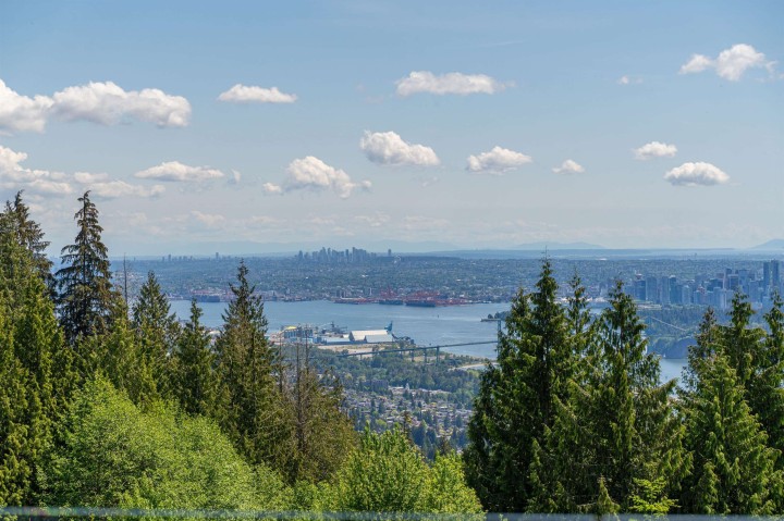 Photo 38 at 2356 Kadlec Court, Whitby Estates, West Vancouver