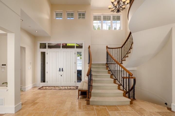 Photo 4 at 2356 Kadlec Court, Whitby Estates, West Vancouver