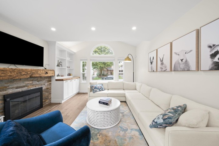 Photo 5 at 860 Ruckle Court, Roche Point, North Vancouver