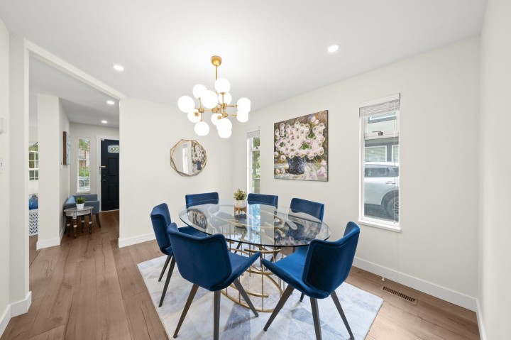 Photo 8 at 860 Ruckle Court, Roche Point, North Vancouver