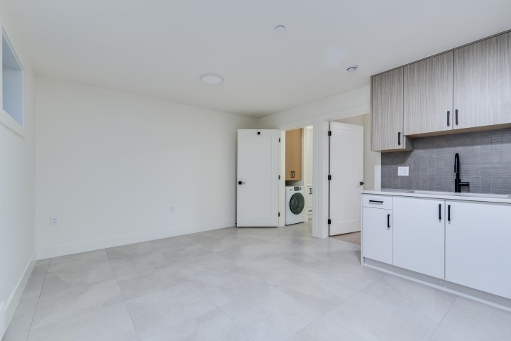 Photo 22 at 1 - 2263 E 35th Avenue, Victoria VE, Vancouver East