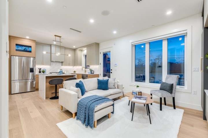 Photo 3 at 1 - 2263 E 35th Avenue, Victoria VE, Vancouver East