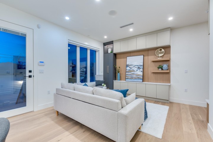 Photo 5 at 1 - 2263 E 35th Avenue, Victoria VE, Vancouver East