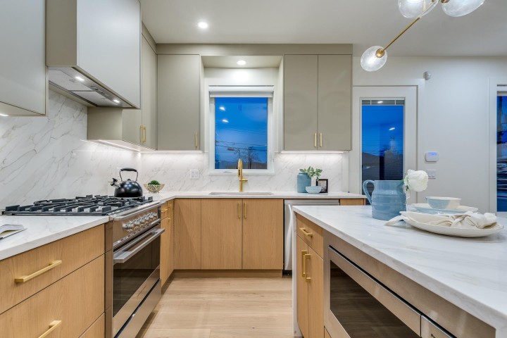 Photo 9 at 1 - 2263 E 35th Avenue, Victoria VE, Vancouver East