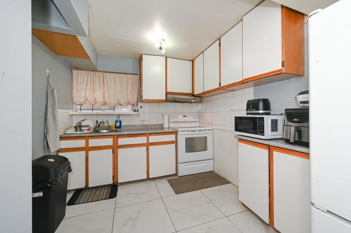 Photo 12 at 2295 E 48th Avenue, Killarney VE, Vancouver East