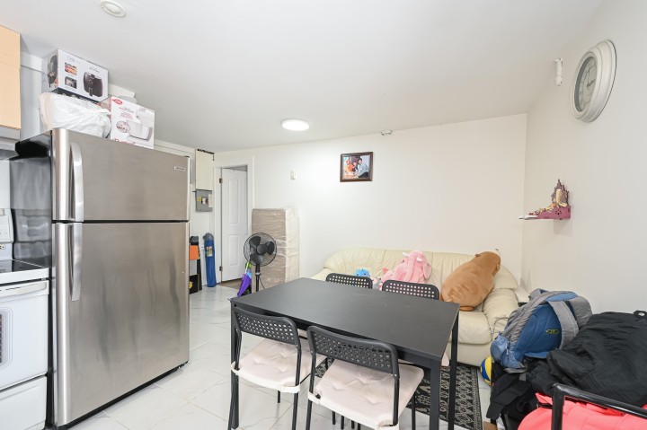 Photo 5 at 2295 E 48th Avenue, Killarney VE, Vancouver East