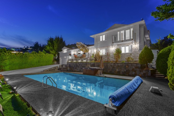 Photo 3 at 1391 Chartwell Drive, Chartwell, West Vancouver