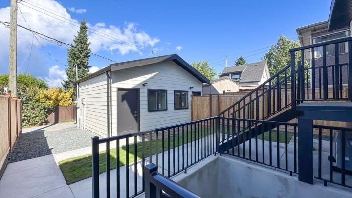 Photo 24 at 2919 Charles Street, Renfrew VE, Vancouver East