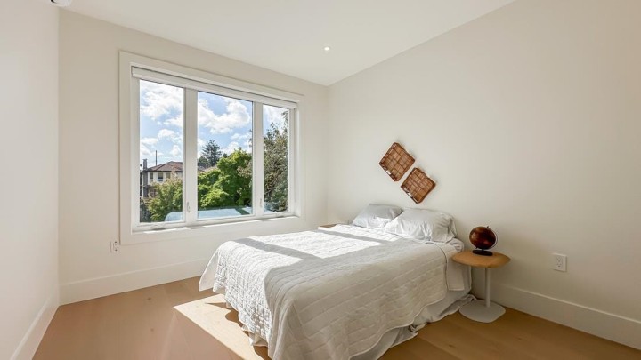 Photo 11 at 2919 Charles Street, Renfrew VE, Vancouver East