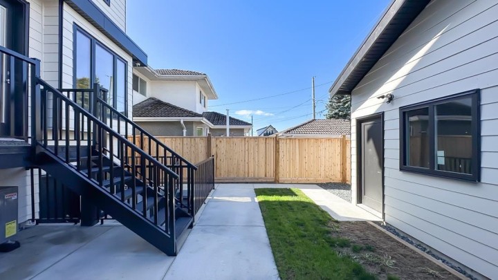 Photo 25 at 2919 Charles Street, Renfrew VE, Vancouver East