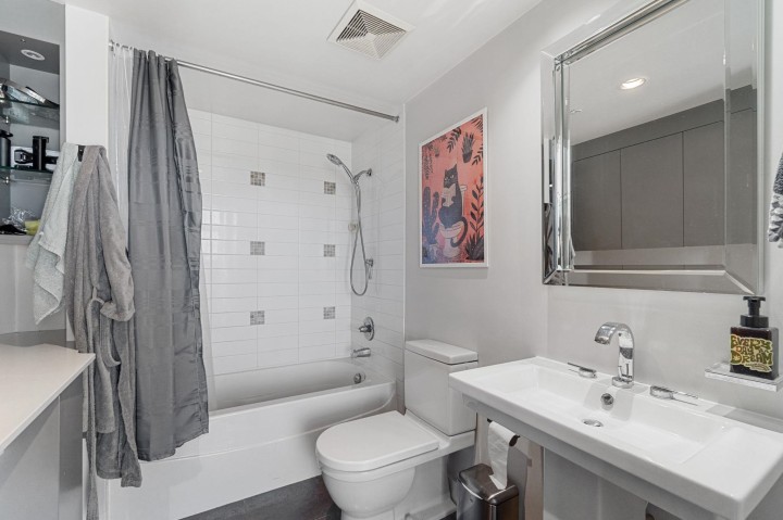 Photo 12 at 654 - 1483 E King Edward Avenue, Knight, Vancouver East