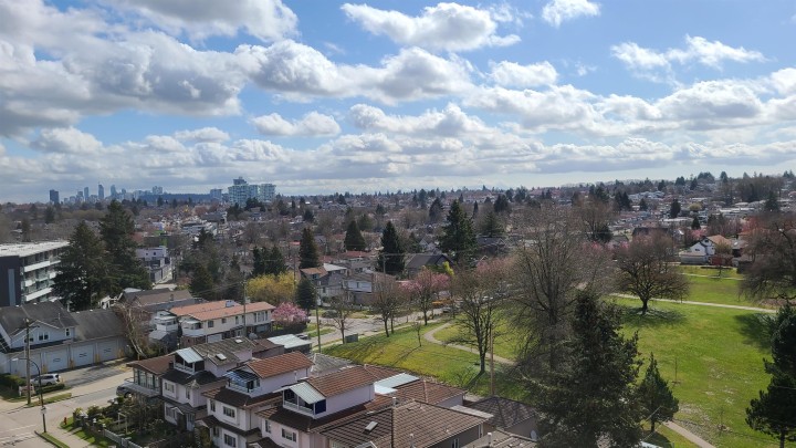 Photo 14 at 654 - 1483 E King Edward Avenue, Knight, Vancouver East