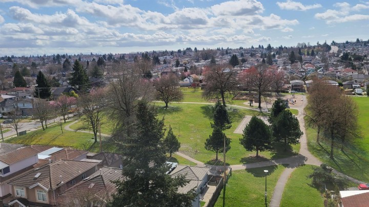 Photo 15 at 654 - 1483 E King Edward Avenue, Knight, Vancouver East