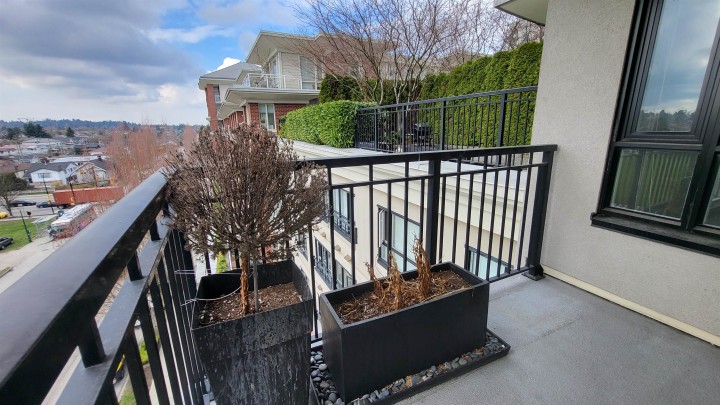 Photo 21 at 654 - 1483 E King Edward Avenue, Knight, Vancouver East