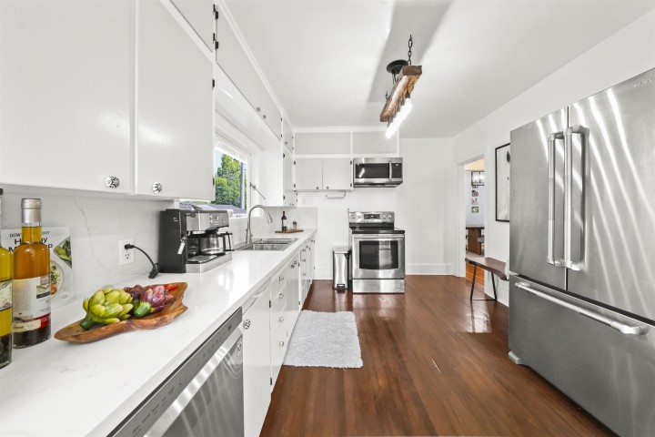 Photo 23 at 3130 Ivanhoe Street, Collingwood VE, Vancouver East