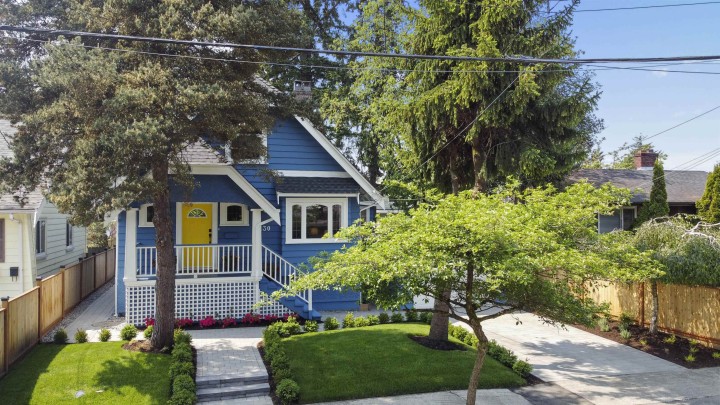 Photo 2 at 3130 Ivanhoe Street, Collingwood VE, Vancouver East