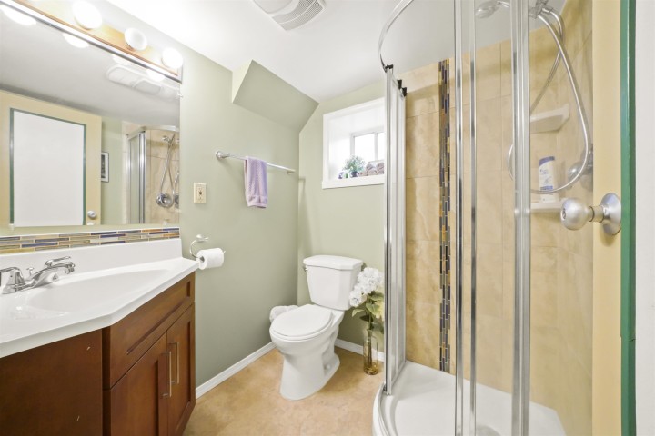 Photo 36 at 3130 Ivanhoe Street, Collingwood VE, Vancouver East