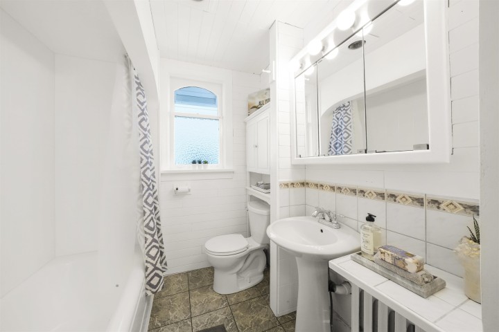 Photo 28 at 3130 Ivanhoe Street, Collingwood VE, Vancouver East