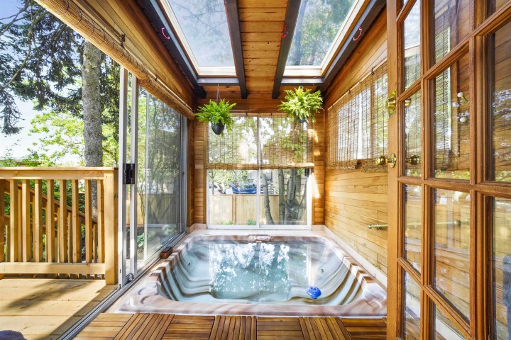 Photo 10 at 3130 Ivanhoe Street, Collingwood VE, Vancouver East