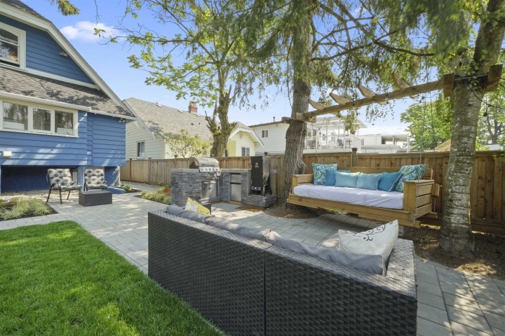 Photo 15 at 3130 Ivanhoe Street, Collingwood VE, Vancouver East