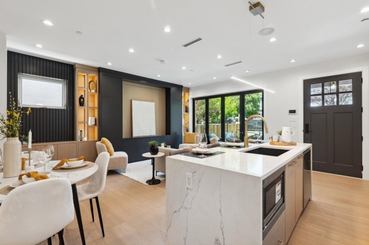 Photo 6 at #1 - 2244 E 11th Avenue, Grandview Woodland, Vancouver East