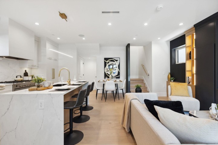 Photo 8 at #1 - 2244 E 11th Avenue, Grandview Woodland, Vancouver East