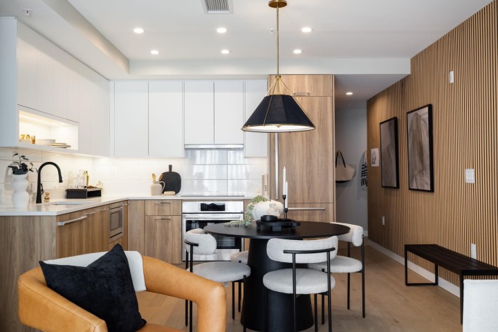 Photo 3 at 412 - 8398 Oak Street, Marpole, Vancouver West