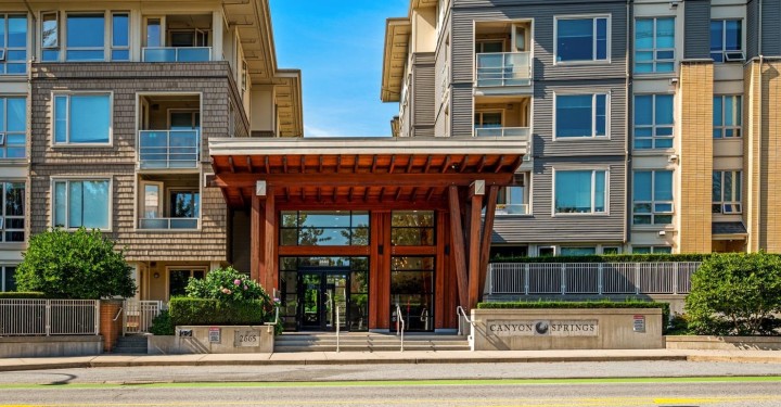 Photo 2 at 206 - 2665 Mountain Highway, Lynn Valley, North Vancouver