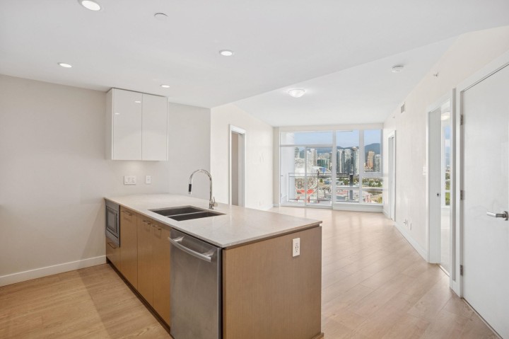 Photo 8 at 1706 - 1618 Quebec Street, Mount Pleasant VE, Vancouver East