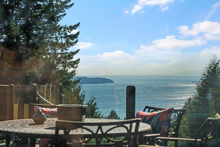 Photo 7 at 2235 Chairlift Road, Chelsea Park, West Vancouver