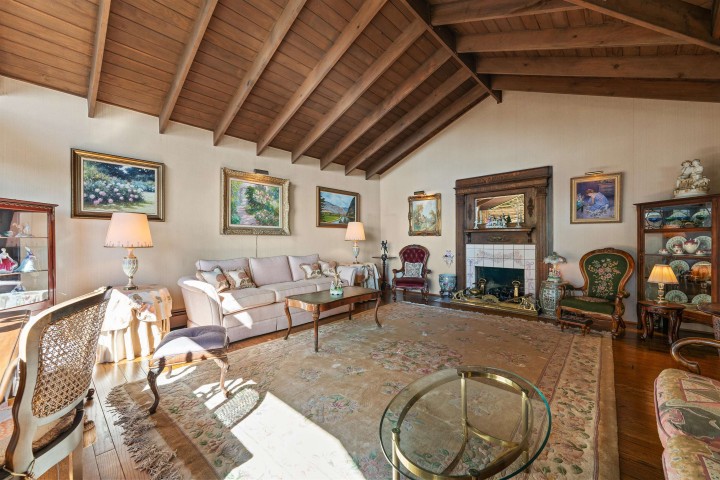 Photo 9 at 2235 Chairlift Road, Chelsea Park, West Vancouver