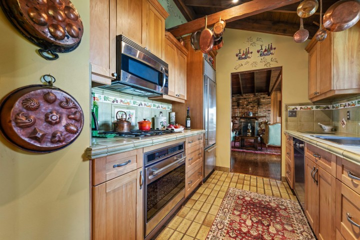 Photo 15 at 2235 Chairlift Road, Chelsea Park, West Vancouver