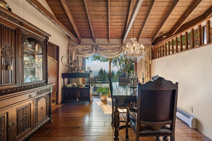 Photo 11 at 2235 Chairlift Road, Chelsea Park, West Vancouver