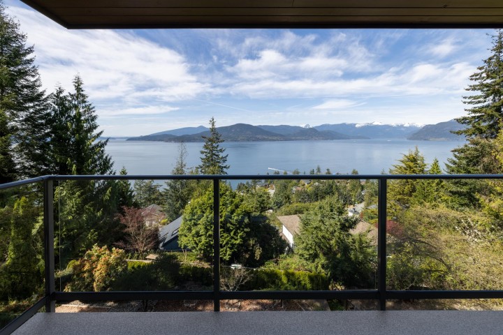 Photo 27 at 250 Kelvin Grove Way, Lions Bay, West Vancouver