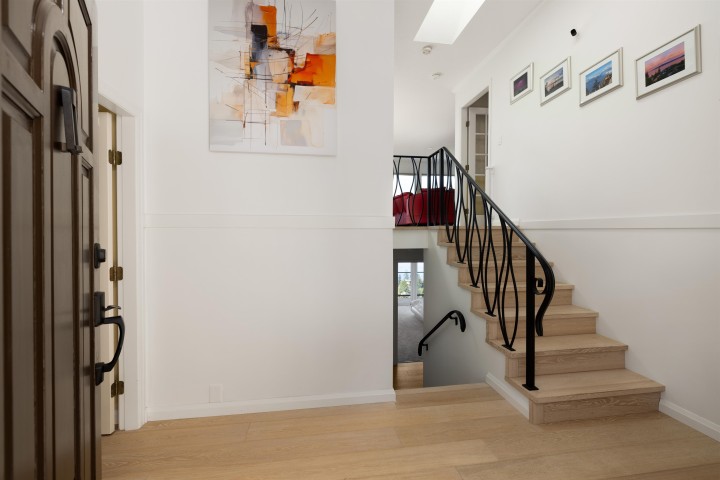 Photo 12 at 250 Kelvin Grove Way, Lions Bay, West Vancouver