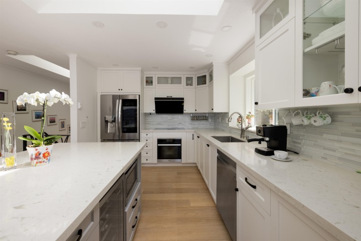 Photo 9 at 250 Kelvin Grove Way, Lions Bay, West Vancouver