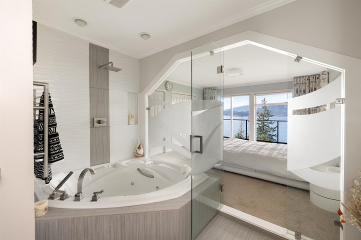 Photo 21 at 250 Kelvin Grove Way, Lions Bay, West Vancouver