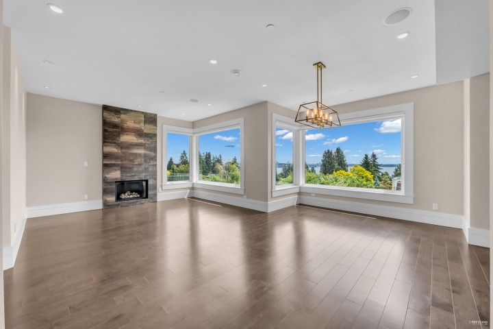 Photo 6 at 2548 Mathers Avenue, Dundarave, West Vancouver