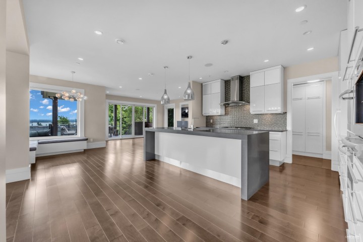 Photo 11 at 2548 Mathers Avenue, Dundarave, West Vancouver