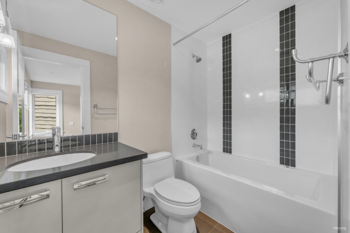 Photo 31 at 2548 Mathers Avenue, Dundarave, West Vancouver