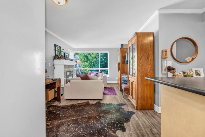 Photo 5 at 203 - 1617 Grant Street, Grandview Woodland, Vancouver East