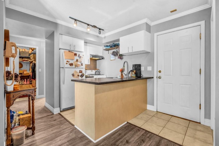 Photo 11 at 203 - 1617 Grant Street, Grandview Woodland, Vancouver East