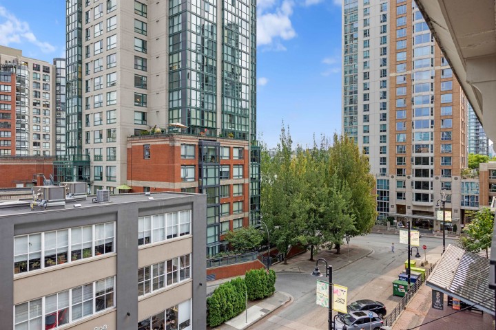 Photo 10 at 408 - 1275 Hamilton Street, Yaletown, Vancouver West