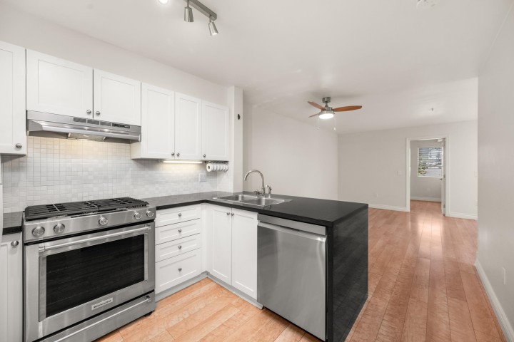 Photo 13 at 206 - 688 E 16th Avenue, Fraser VE, Vancouver East