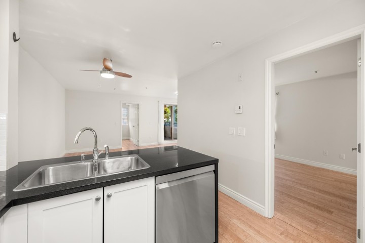 Photo 16 at 206 - 688 E 16th Avenue, Fraser VE, Vancouver East