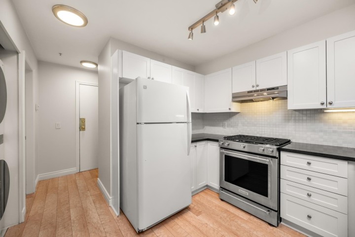 Photo 15 at 206 - 688 E 16th Avenue, Fraser VE, Vancouver East