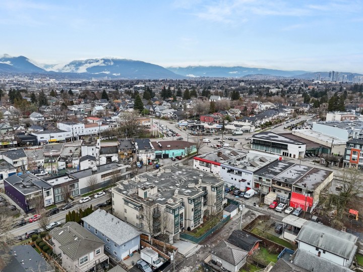 Photo 35 at 206 - 688 E 16th Avenue, Fraser VE, Vancouver East