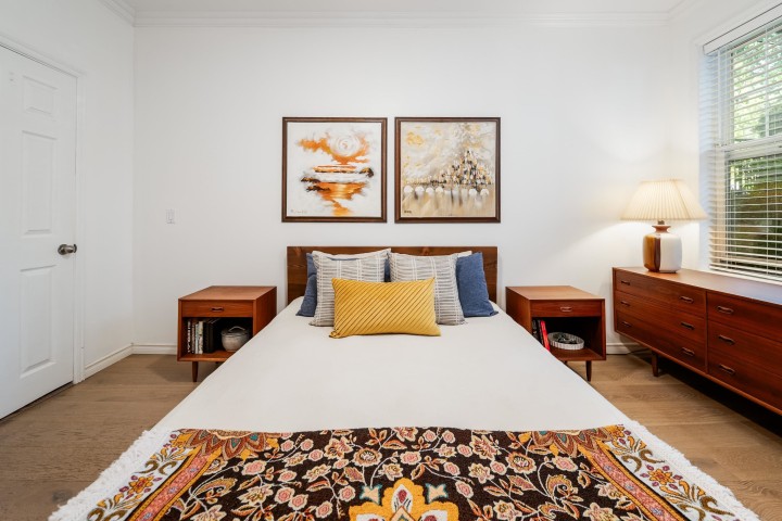 Photo 12 at 966 W 16th Avenue, Cambie, Vancouver West