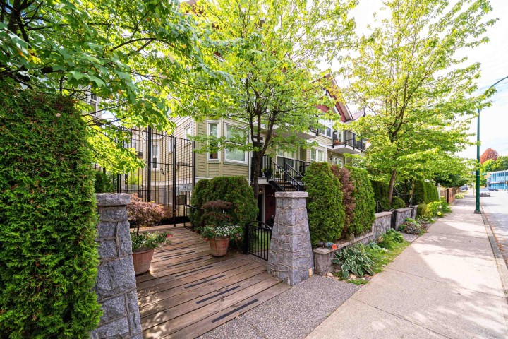 Photo 26 at 966 W 16th Avenue, Cambie, Vancouver West